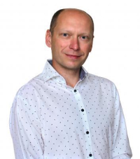  Mgr. Marek Izera
