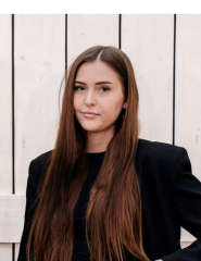  Elena Hřebabecká